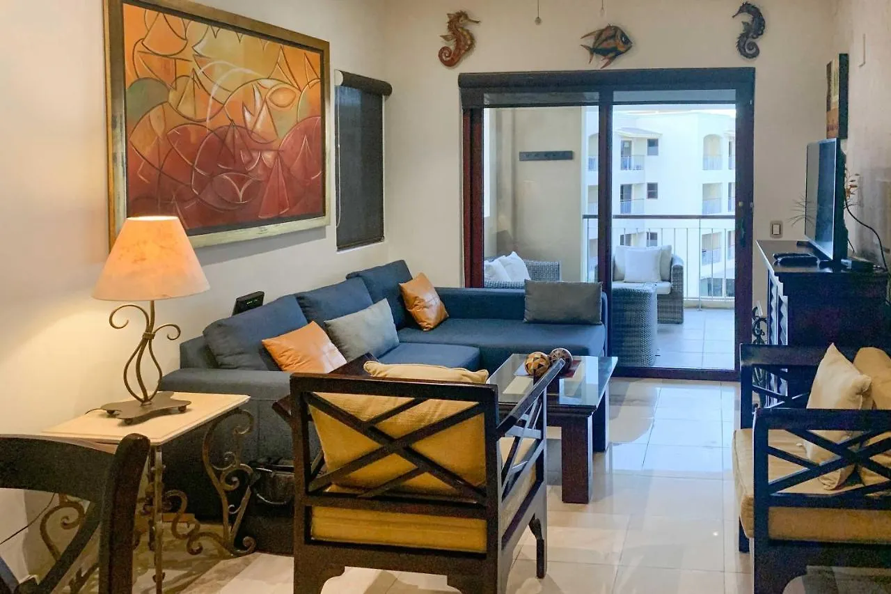 Apartment Playa Del Carmen Beachfront Condo With Pool Access!